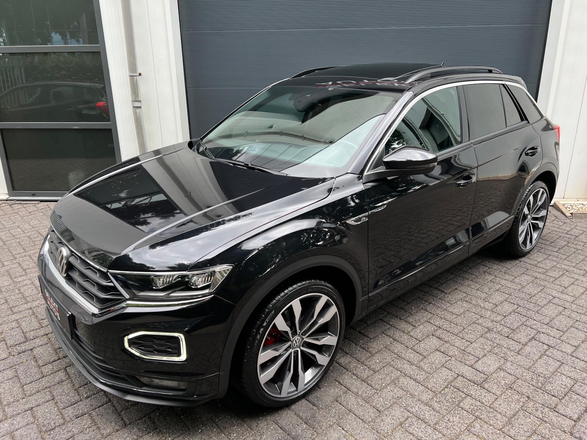 Volkswagen T-Roc 2.0 TSI 4-Motion 3x R-Line DSG Virtual/Pano, Auto's, Automaat, Dealer onderhouden, Gebruikt, 1984 cc
