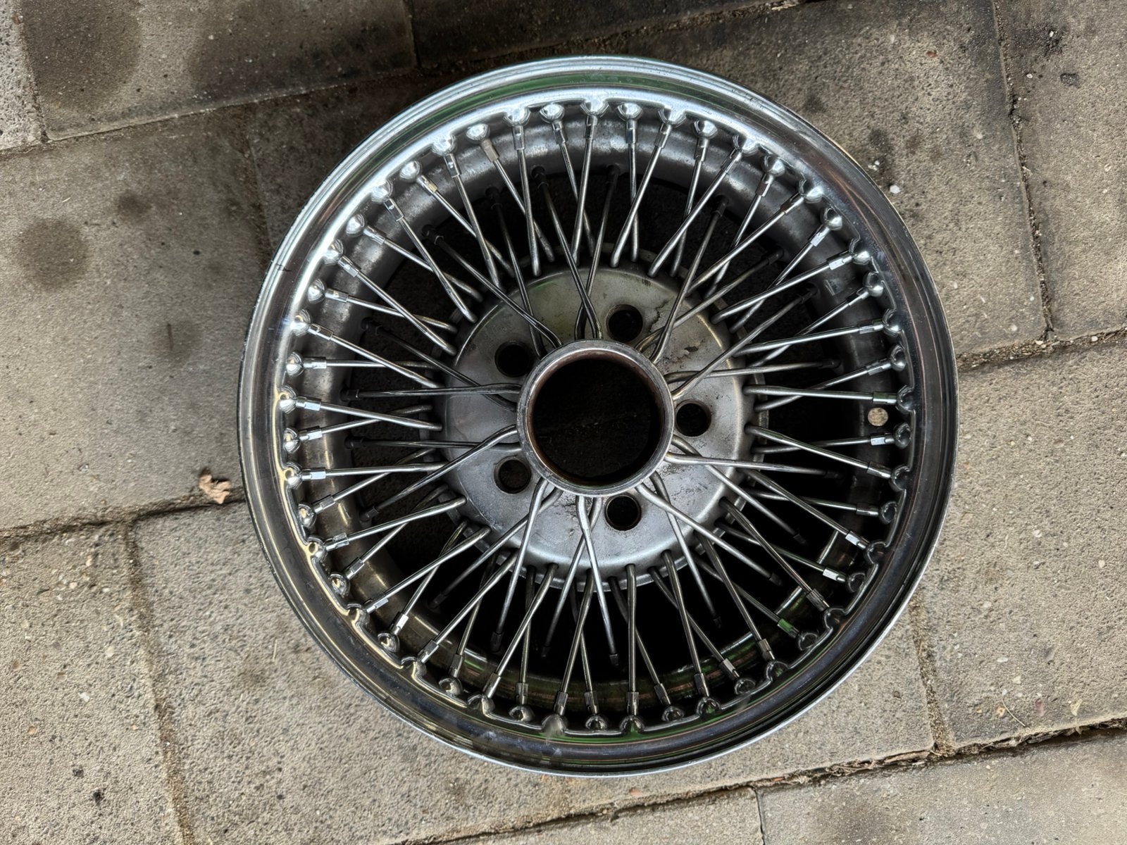 Cadillac spaak velg ( Wire Wheel ), Ophalen, Cadillac