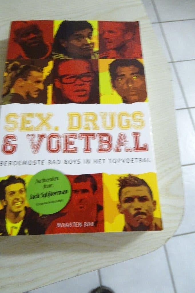 sportboek  -Sex, drugs en voetbal, Ophalen of Verzenden, Zo goed als nieuw, Maarten Bax, Balsport