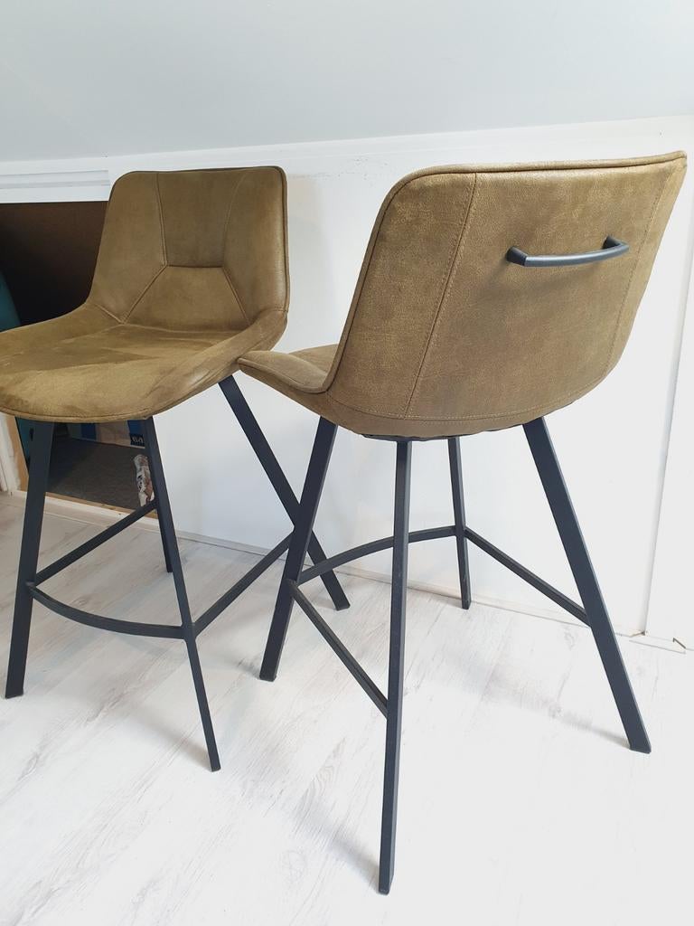 Barkruk Boas zithoogte 65 cm, 2 krukken, Ophalen, Zo goed als nieuw, 60 tot 90 cm
