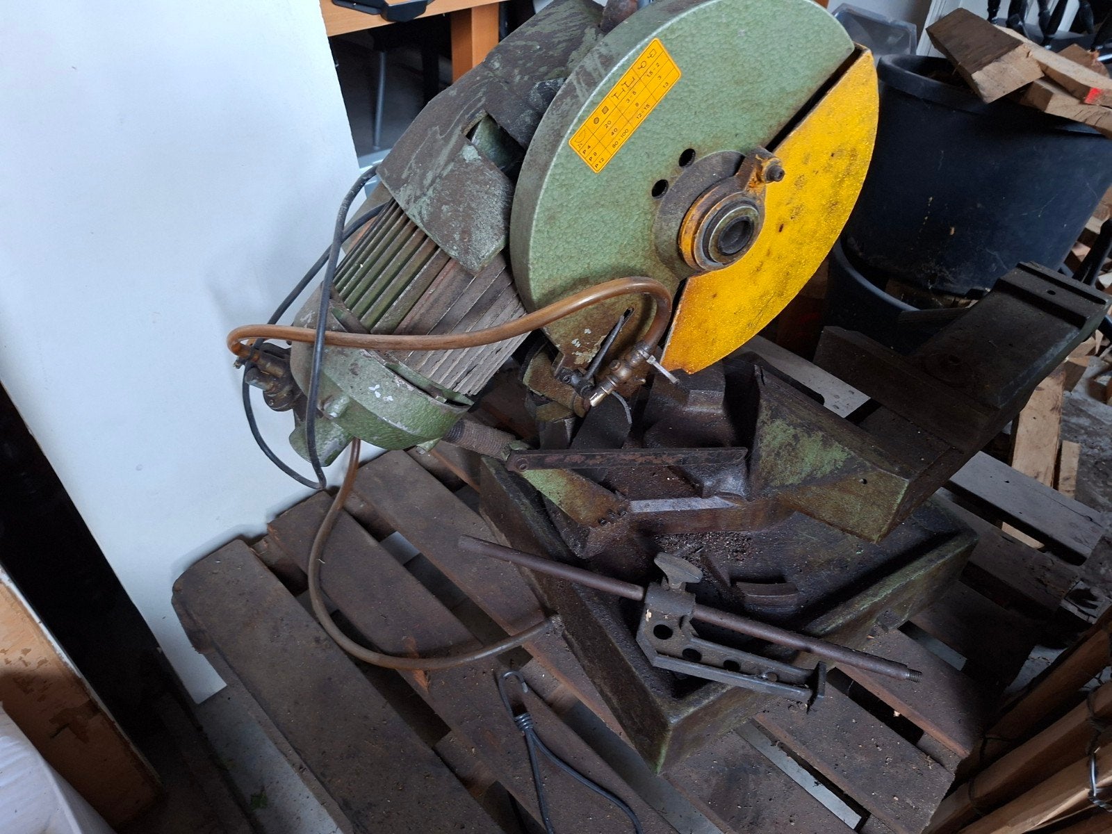 Robuuste ijzercirkelzaag - 300 mm zaagblad, Doe-het-zelf en Verbouw, Gereedschap | Zaagmachines, Gebruikt, Cirkelzaag, 70 mm of meer