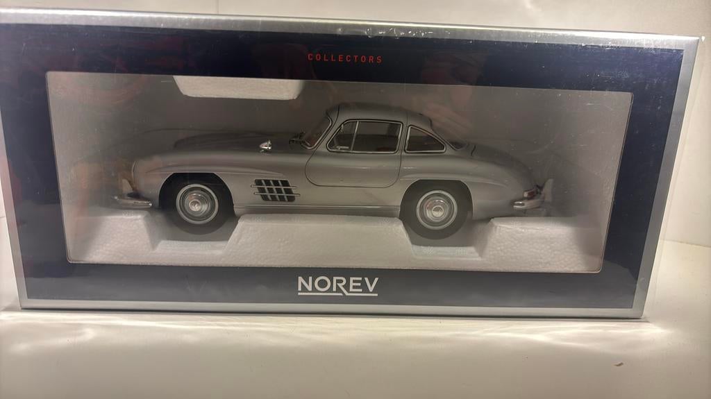 Mercedes benz 300 sl coupe norev 1.18, Hobby en Vrije tijd, Modelauto's | 1:18, Norev, Ophalen of Verzenden, A, A