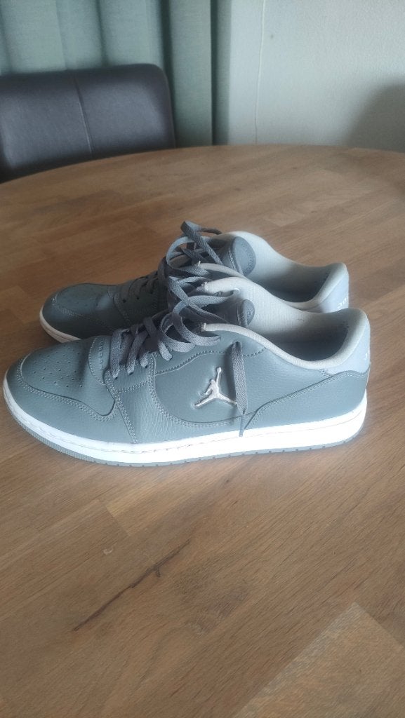 Nike jordan, Overige kleuren, Nike, Ophalen of Verzenden, Sneakers of Gympen