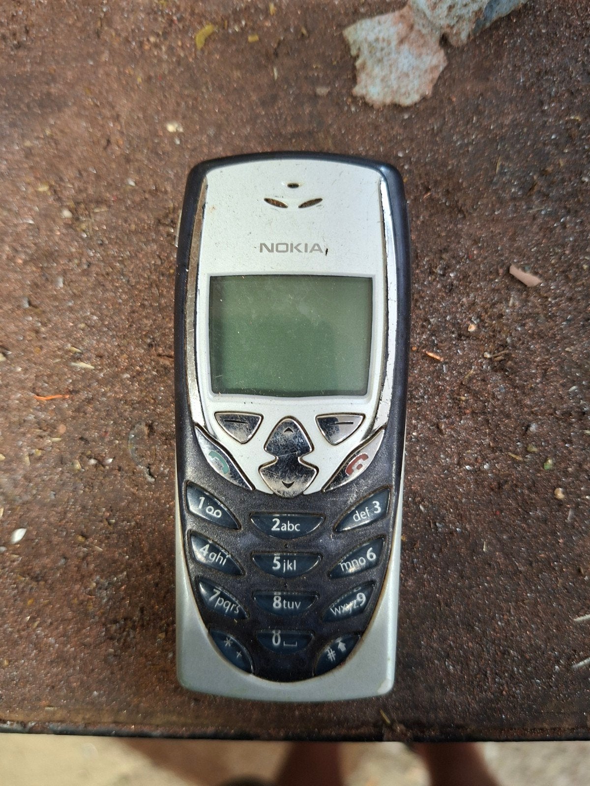 Nokia 8310, Ophalen of Verzenden, Geen camera, Klassiek of Candybar