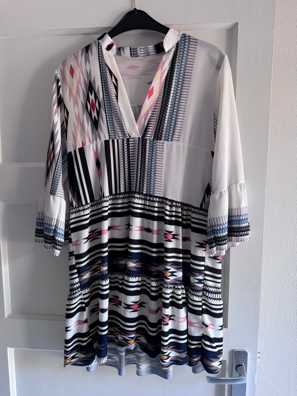Jurk met Aztec print 1 maat, Ophalen of Verzenden, Zo goed als nieuw, Maat 38/40 (M)