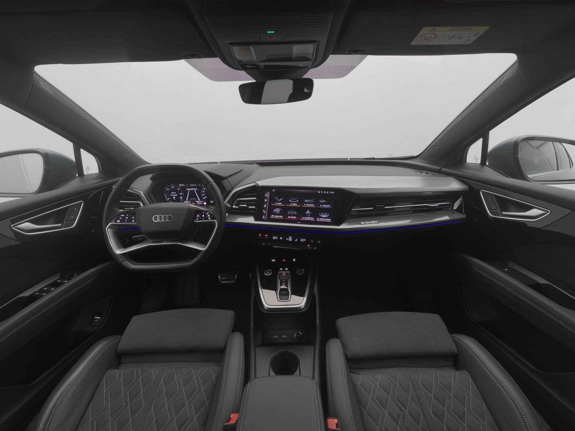 Audi Q4 Sportback e-tron 45 quattro Advanced edition 82 kWh, Auto's, Audi, Automaat, Stof, Gebruikt, Zwart