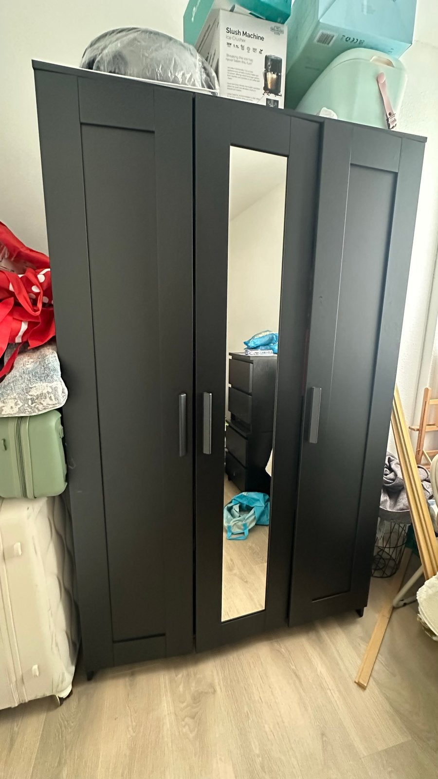 IKEA Garderobekast Zwart met Spiegel - Zo goed als nieuw, Ophalen, 100 tot 150 cm, Zo goed als nieuw, 150 tot 200 cm