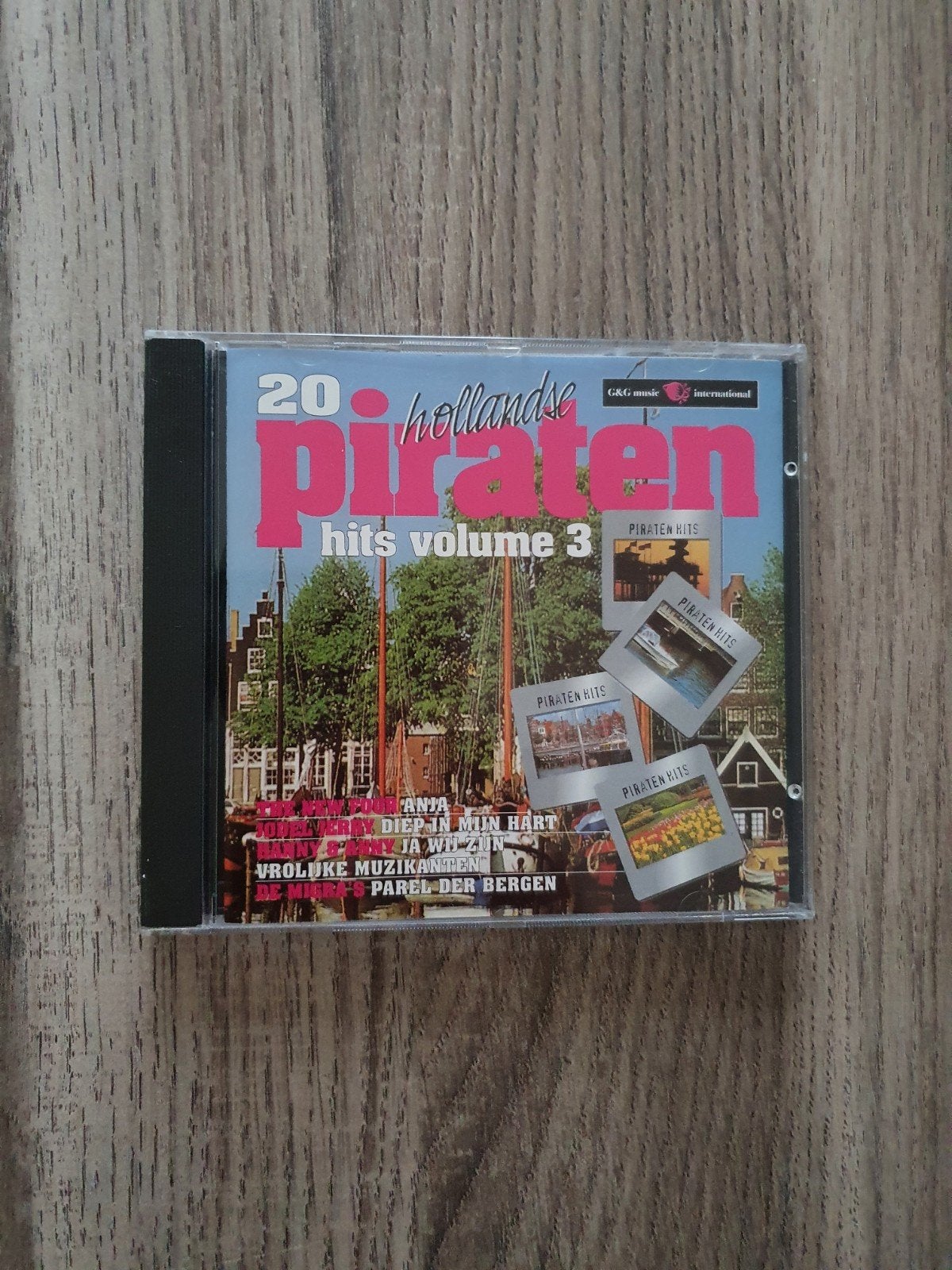 Cd piraten hits, Ophalen of Verzenden, Zo goed als nieuw, Levenslied of Smartlap