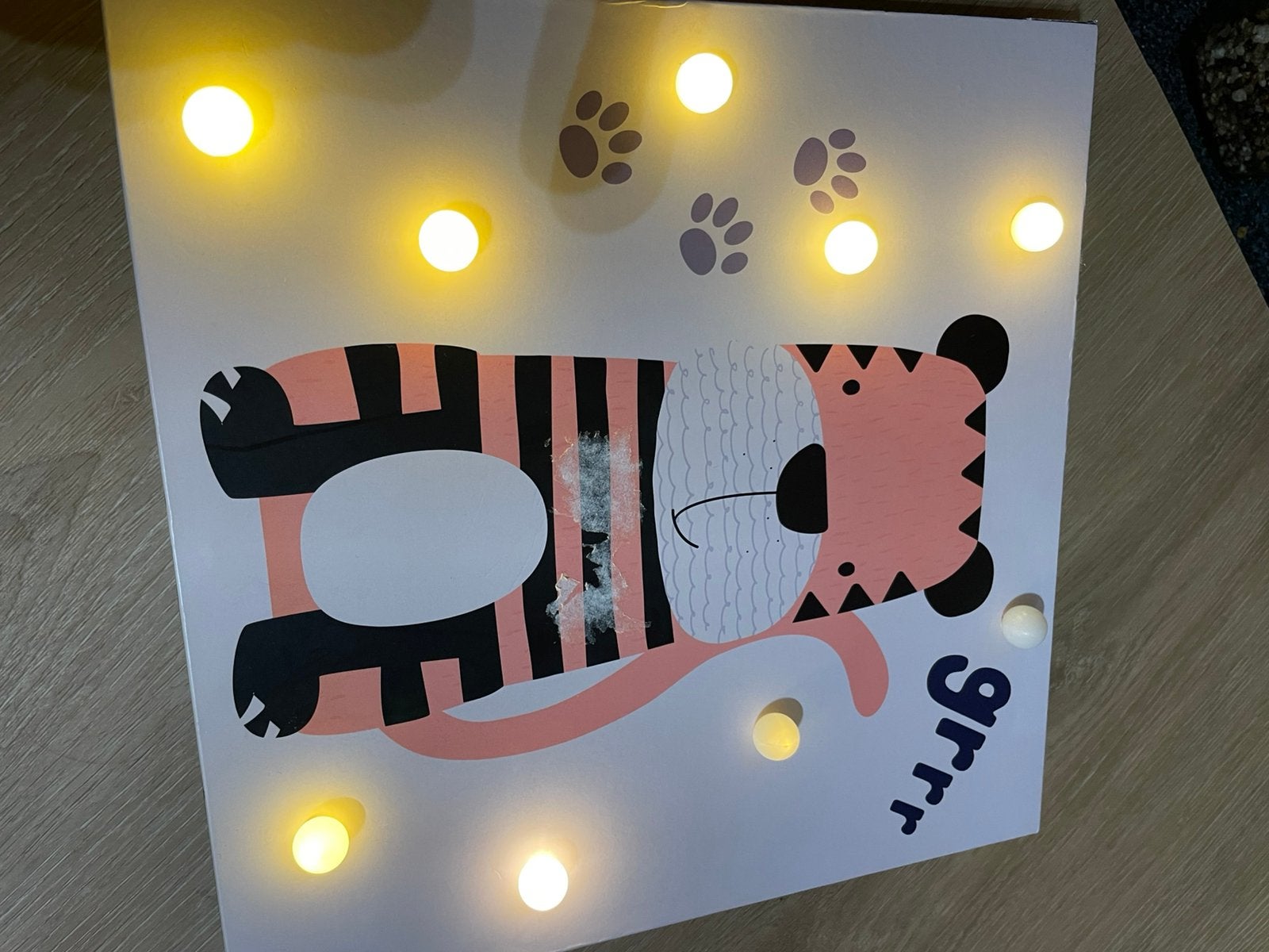 Tijger leeuw met lampjes leuk voor kinderkamer, Ophalen of Verzenden, Zo goed als nieuw, Versiering