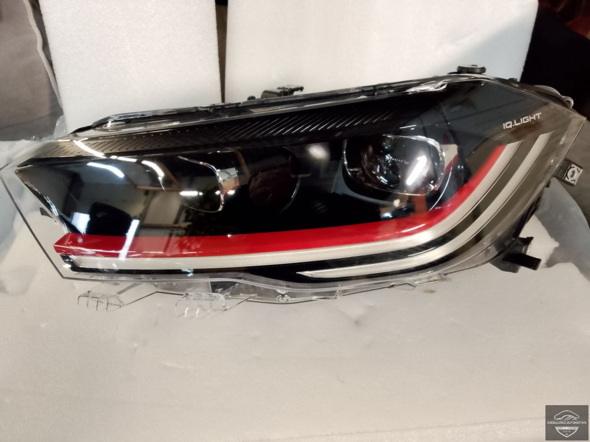 VW Polo 2G Facelift GTI IQ Light Koplamp Links 2G1941035M, Gebruikt, Volkswagen, Volkswagen AG, Berliner Ring 2
38440  Wolfsburg, DE