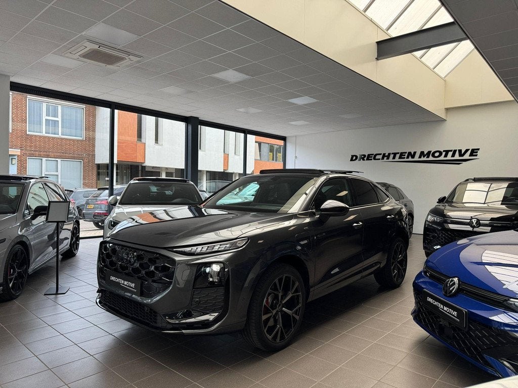 Audi Q3 Sportback S edition E-Hybrid / Sonos / Head-up / 360, Auto's, Audi, Euro 6, 4 cilinders, Alcantara, 26 kWh