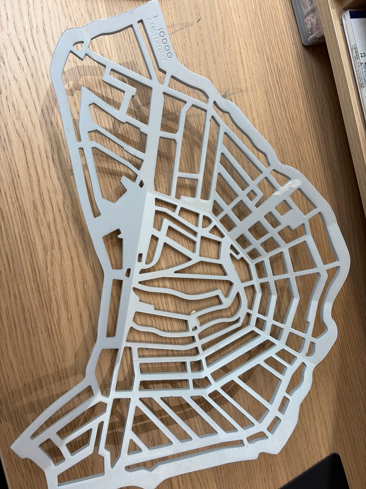 Frederik Roijé metrobowl schaal Amsterdam, Gebruikt, Ophalen of Verzenden, Grijs, Metaal