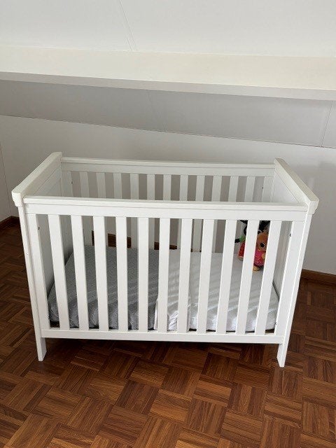 Babybed 'Kidsmill Savigno' - Babypark, 70 tot 85 cm, 140 tot 160 cm, Zo goed als nieuw, Ophalen