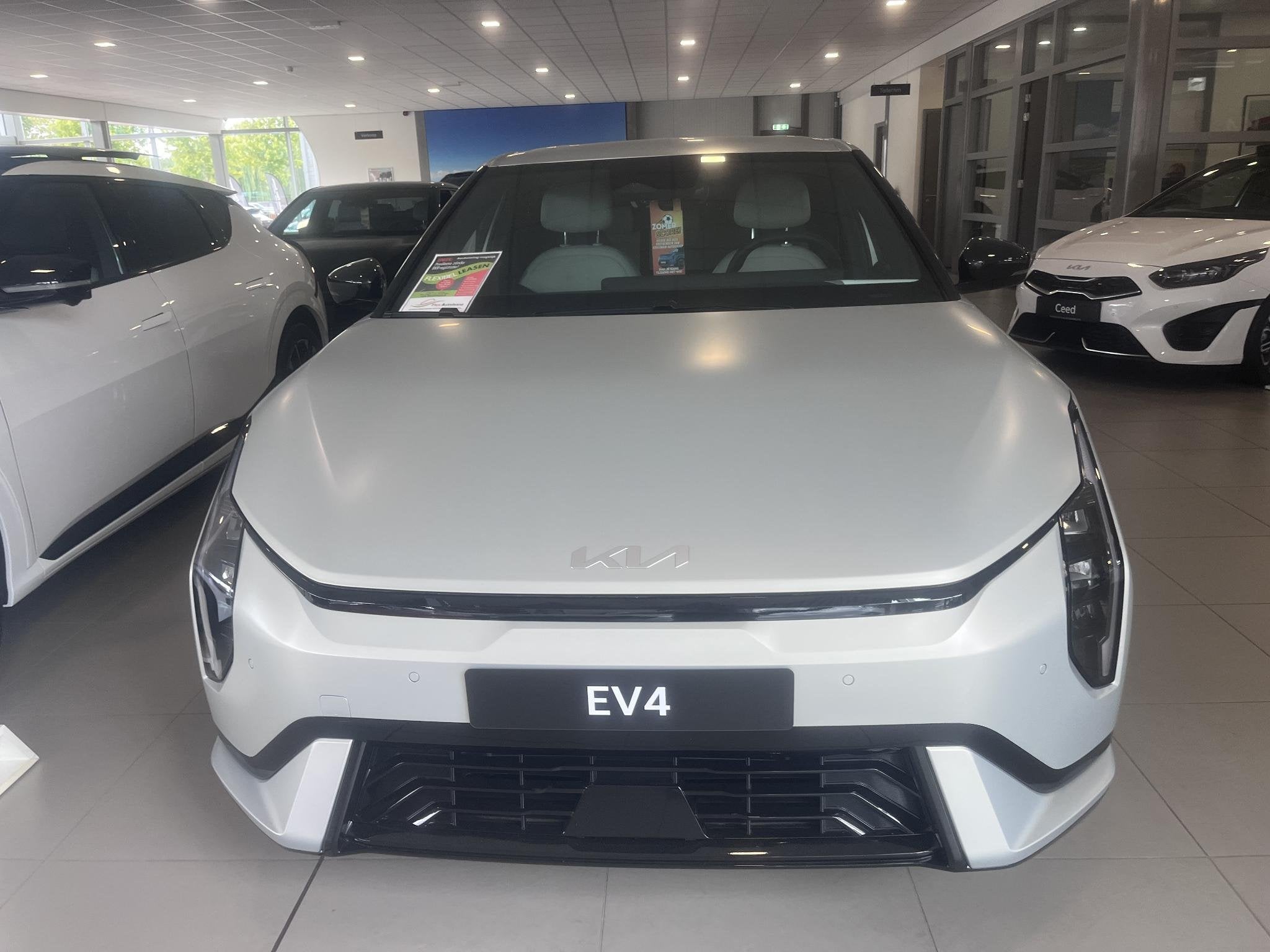 Kia EV4 GT-Line Business Edition 81.4 kWh ACTIE PRIJS! VOORR, Auto's, 81 kWh, 510 min, 204 pk, Verwarmde buitenspiegels