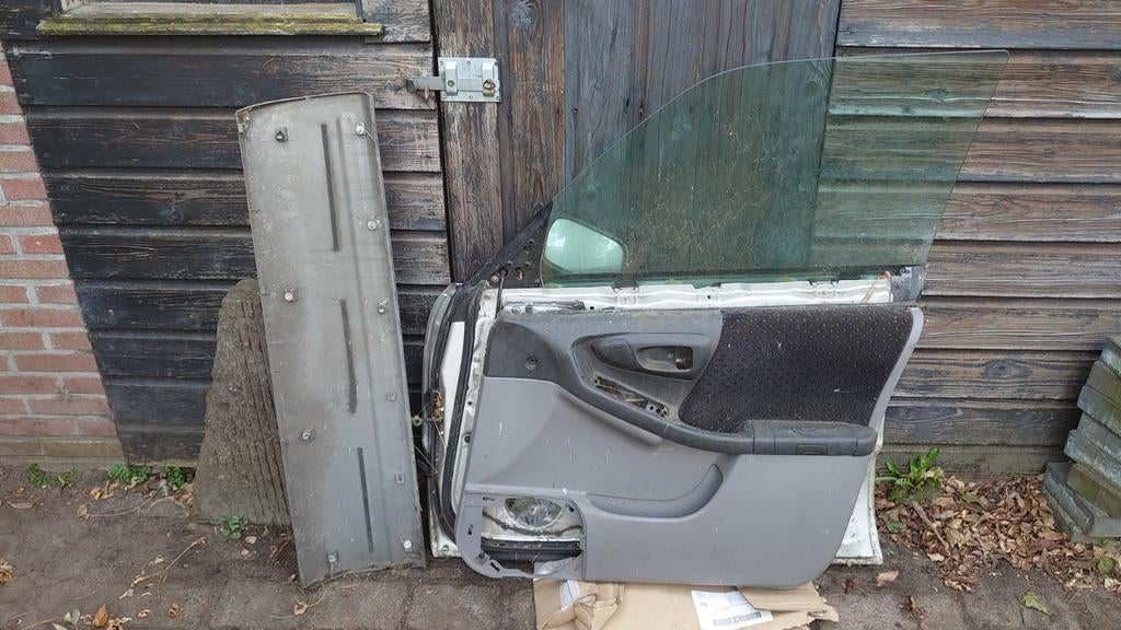 Deur met schade Forester SF5, Gebruikt, Motorkap, Voor, Ophalen