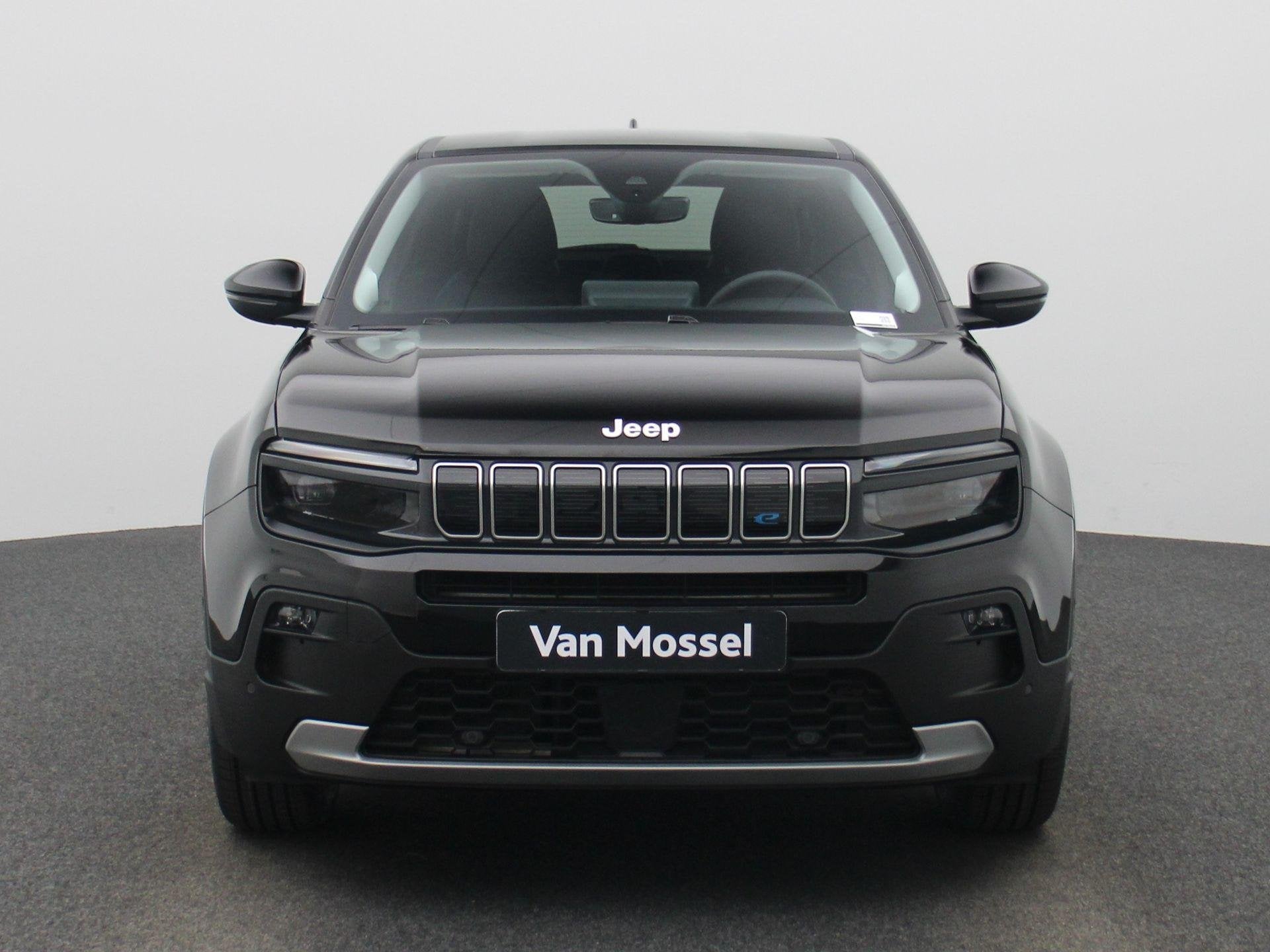 Jeep Avenger 54kWh 1st Edition | Elektr bed. achterklep | Cl, Auto's, Jeep, Stof, Gebruikt, 334 min, Zwart