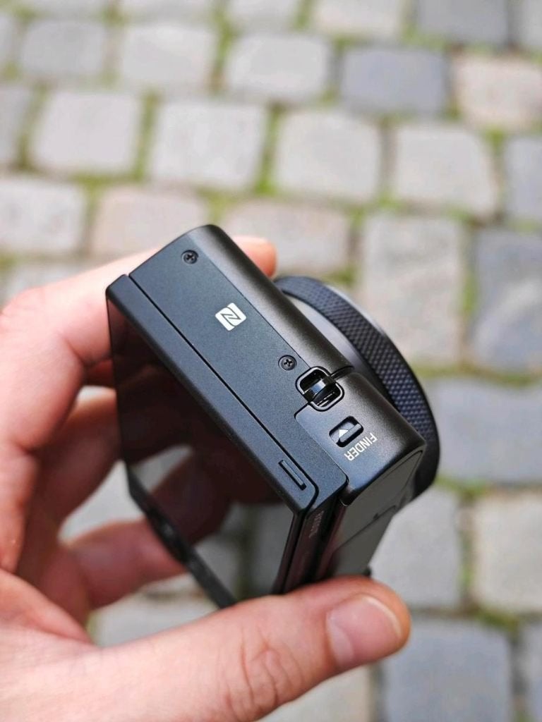 Foto 6 van Sony RX100 VII met accessoires in nieuwstaat