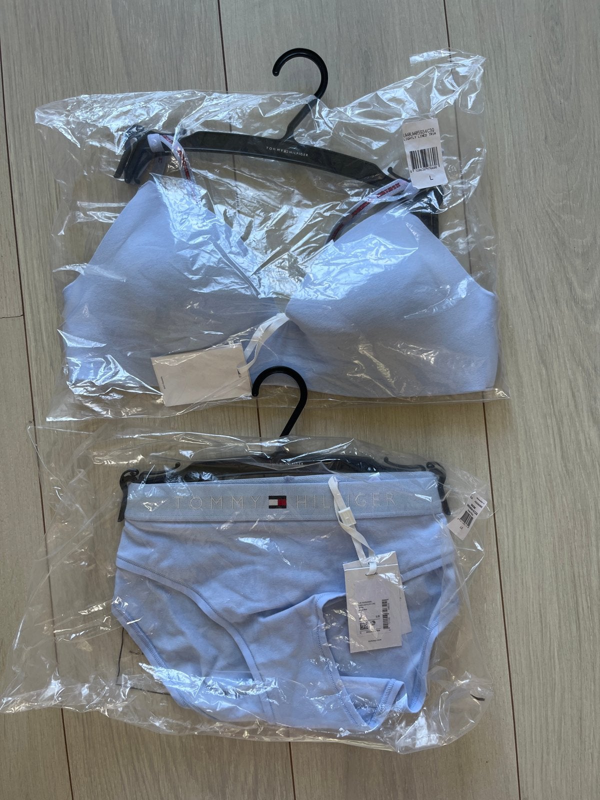 Tommy Hilfiger BH en Slip Set Maat L - Nieuw, Ophalen of Verzenden, Blauw, Setje