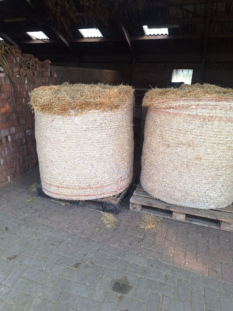 Ronde hooibalen te koop, Ophalen, Vee