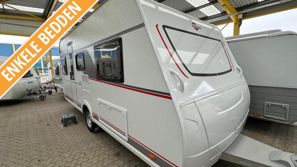 Bürstner Premio 460 TL ENKELE BEDDEN VLOERVERWARMIN, Caravans en Kamperen, Standaardzit, Bedrijf, Tot en met 3, 5 tot 6 meter