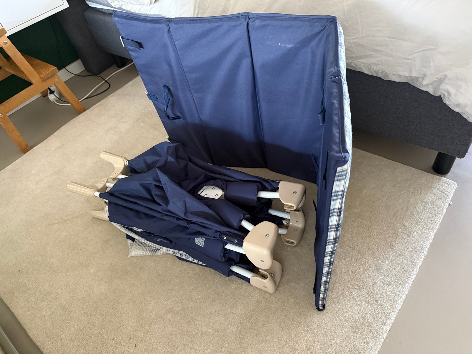 Bébédeal Reisbedje / Campingbedje - Compact en Handig, Ophalen, Gebruikt, Reisbedje