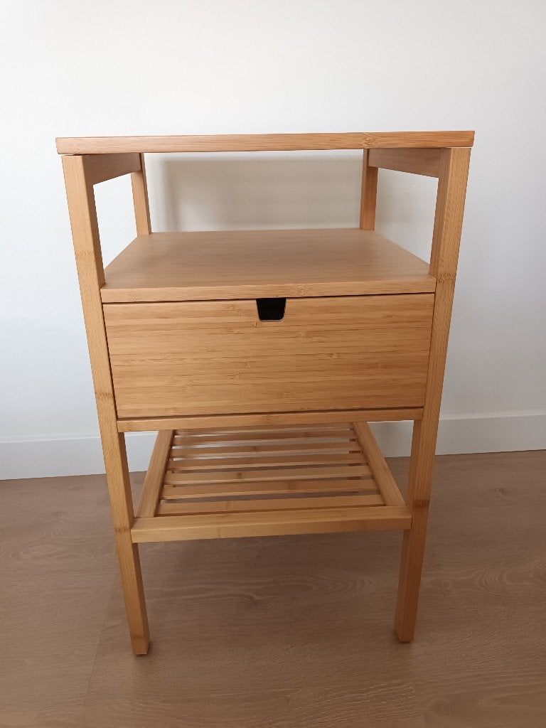 Nachtkastje bamboe Ikea Nordkisa - Zo goed als nieuw, Ophalen, Overige materialen, Minder dan 45 cm, 55 tot 70 cm