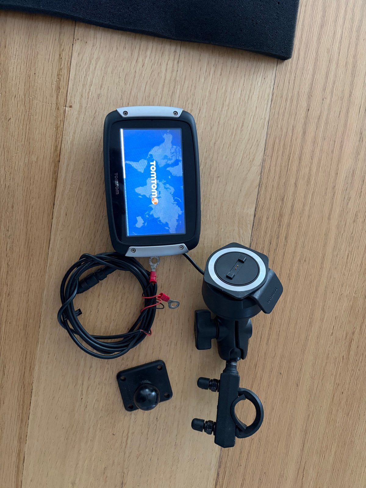 TomTom Rider 40/400 motor navigatiesysteem, Ophalen of Verzenden, Gebruikt