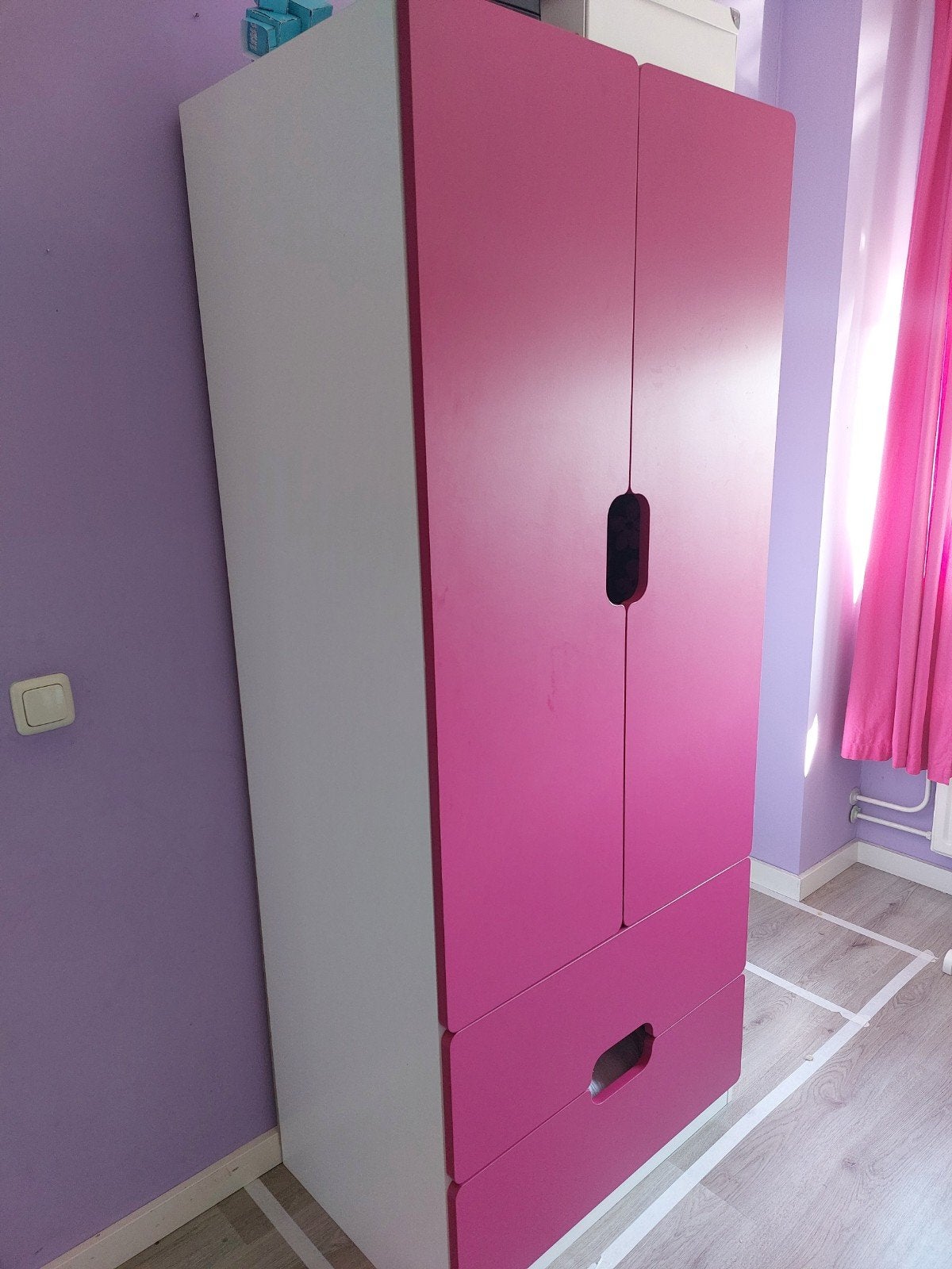 kledingkast roze met wit, hang, lig en lades, Ophalen, Gebruikt, 50 tot 70 cm, 105 cm of meer