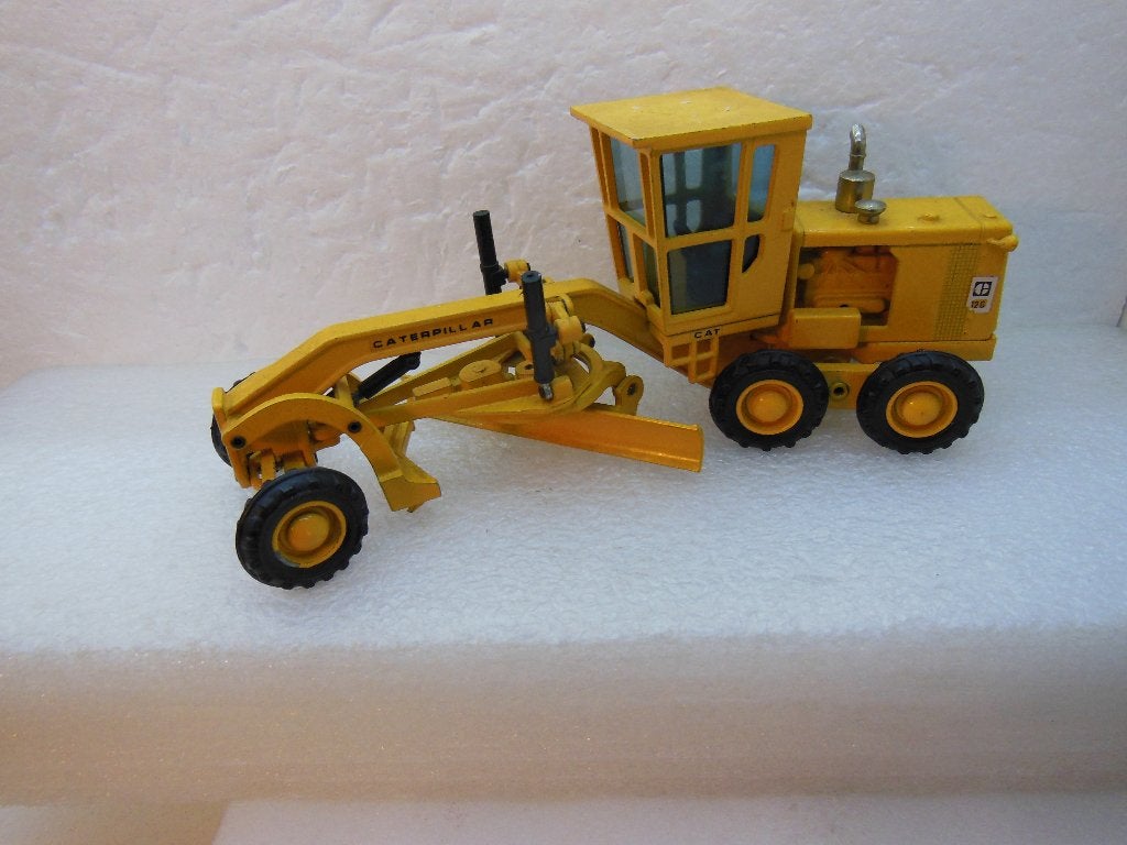 CARTERPILLAR - GRADER -  1:50 - JOAL No. 217, Ophalen of Verzenden, Zo goed als nieuw, Hijskraan, Tractor of Landbouw, Overige merken