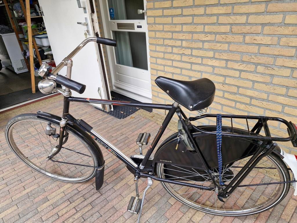 Goed onderhouden gazelle fiets,kleur zwart,, Terugtraprem, Gazelle fiets, 55 tot 59 cm, Jaren '20 of ouder