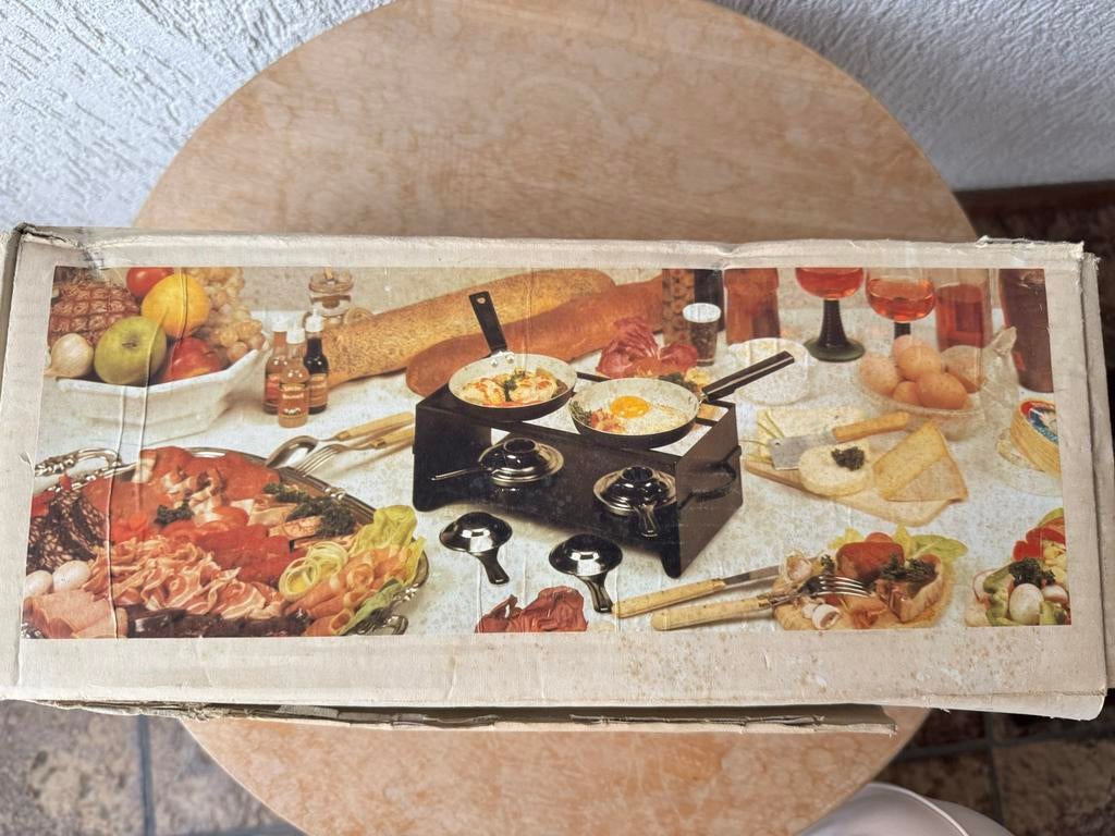 Vintage Hema Gourmetstel Spiritus - Nieuwstaat, Witgoed en Apparatuur, Gourmetstellen, Ophalen of Verzenden, Nieuw, Minder dan 4 personen