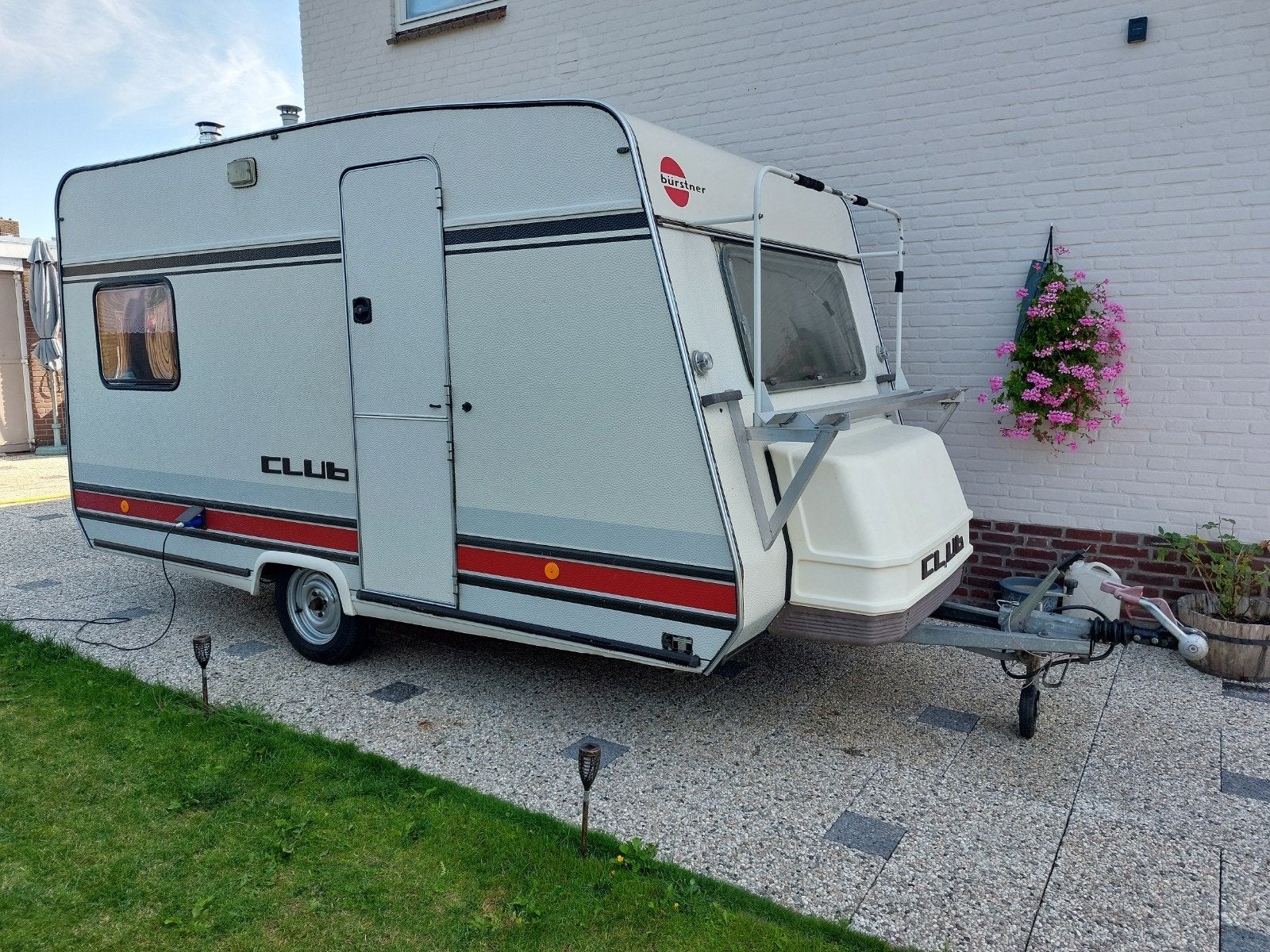 BÜRSTNER CLUB, Type 3804, Luifel, Treinzit, Particulier, Bürstner