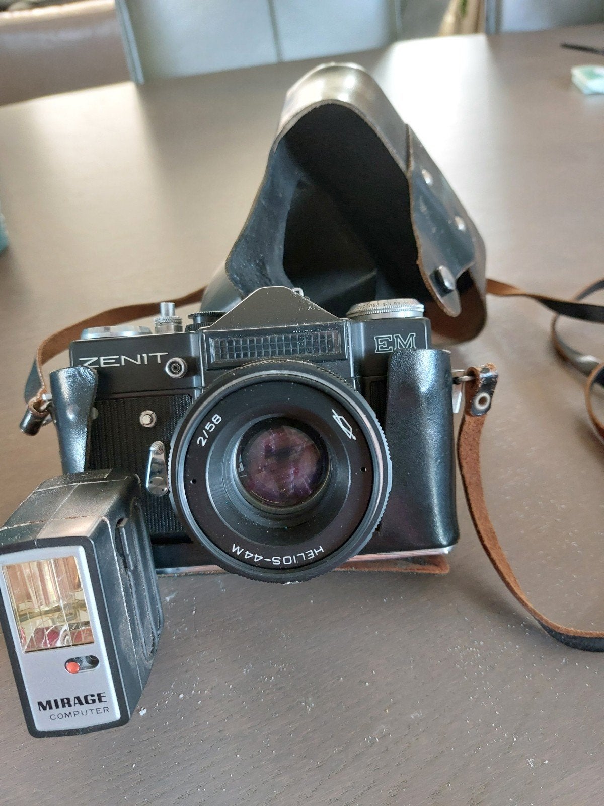 Vintage Zenit EM Spiegelreflexcamera met Helios-44M lens, Audio, Tv en Foto, Ophalen, Gebruikt, Spiegelreflex, Overige Merken