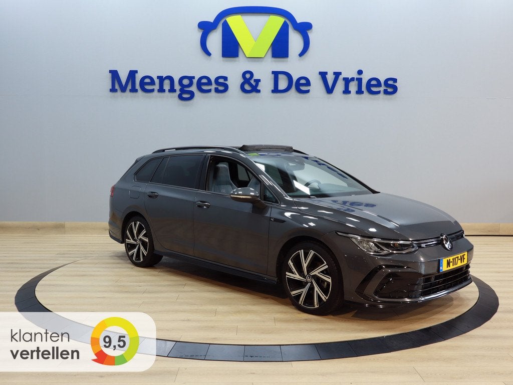 Volkswagen Golf Variant 1.5 eTSI R-Line Airco ECC | Panorama, 12 maanden, 1325 kg, 4 cilinders, Alcantara