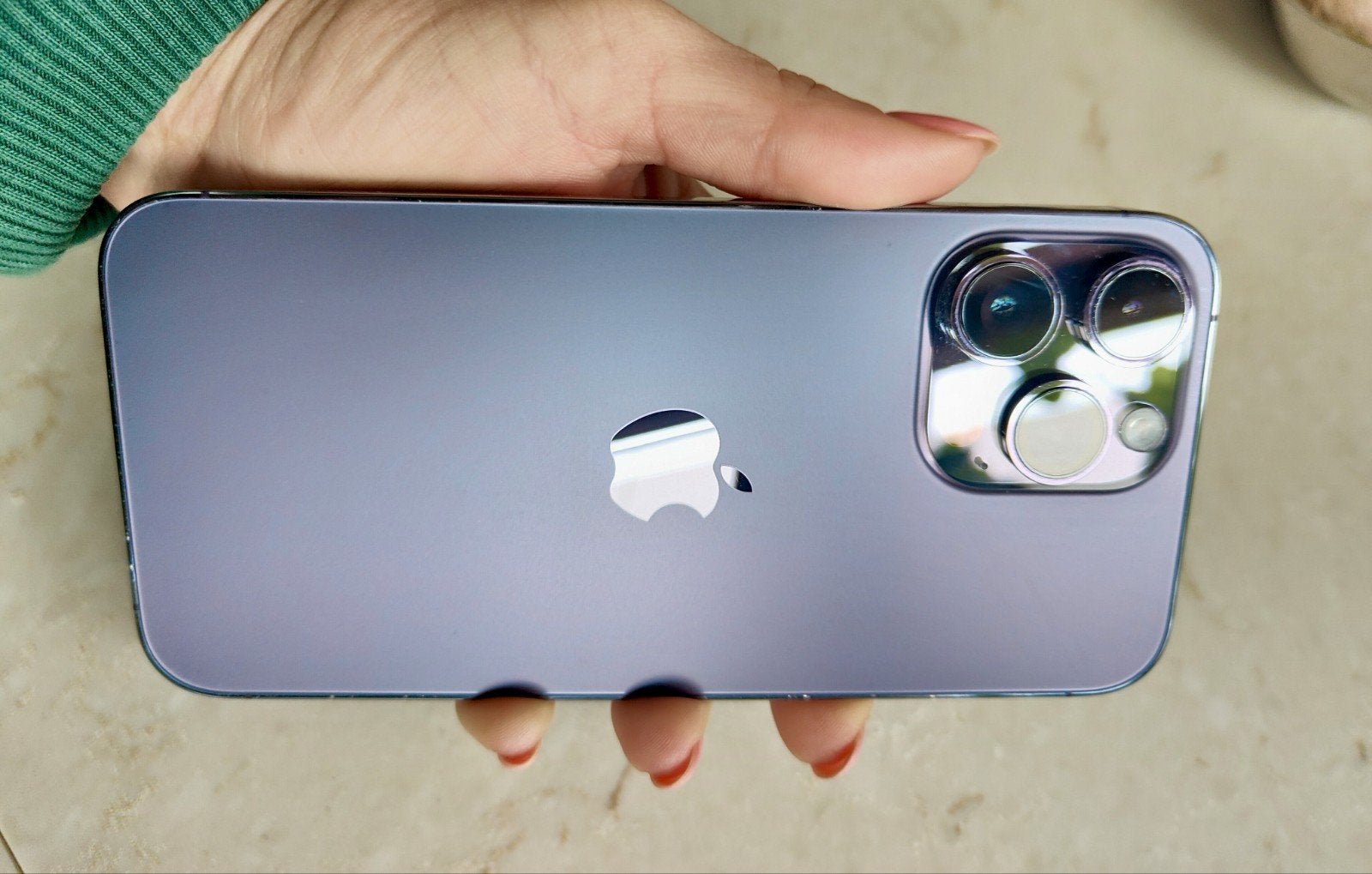 Apple iPhone 14 Pro Max 256GB Deep Purple – zeer nette staat, Paars, Zo goed als nieuw, Zonder simlock, Zonder abonnement