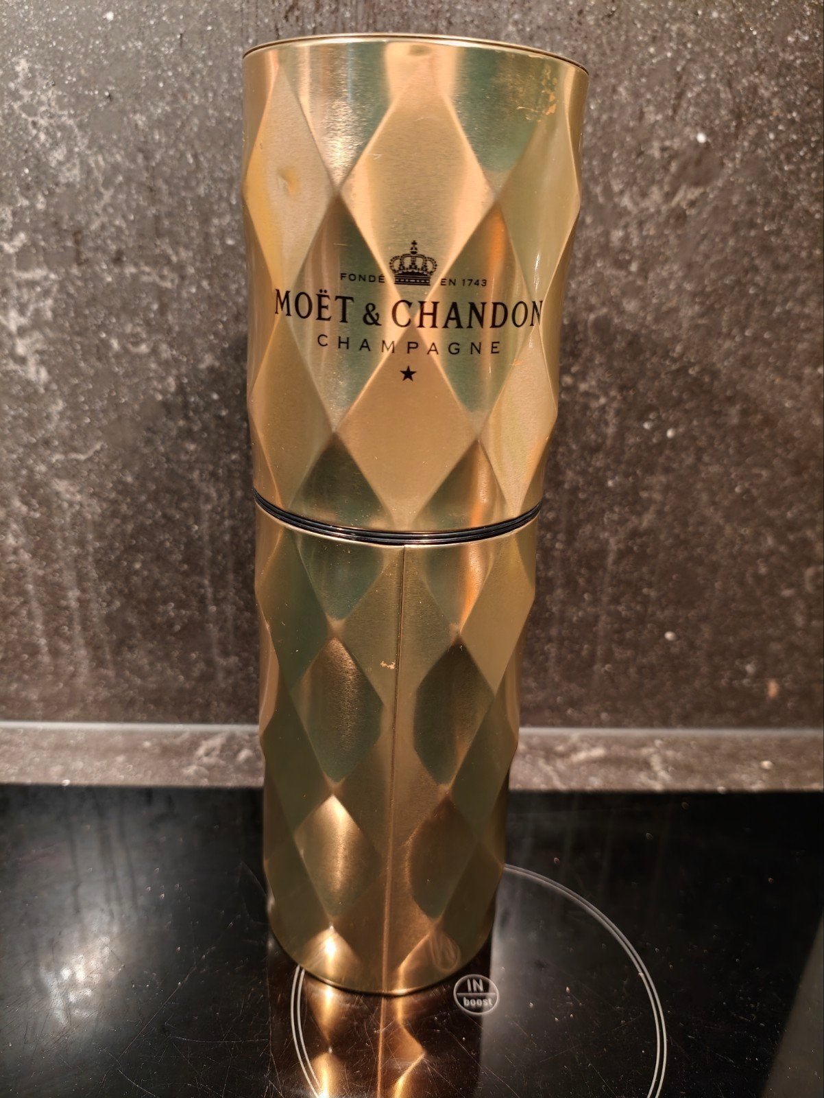 Moët & Chandon Leeg Blik - Gouden Champagne Verpakking, Verzamelen, Verzenden, Gebruikt, Overige