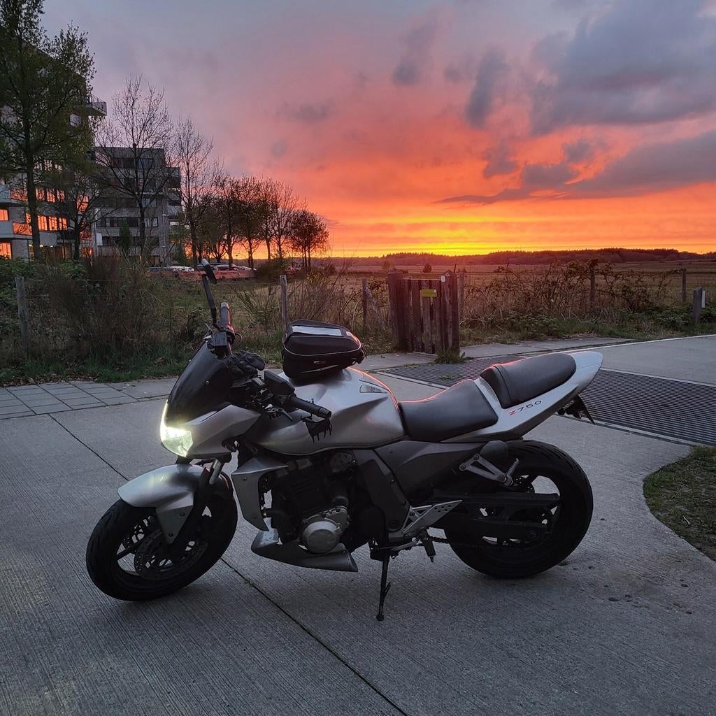 Uitzonderlijke Kawasaki Z750 uit 2005 - Naked Bike, 4 cilinders, Motorrijbewijs A, Sportuitlaat, Particulier