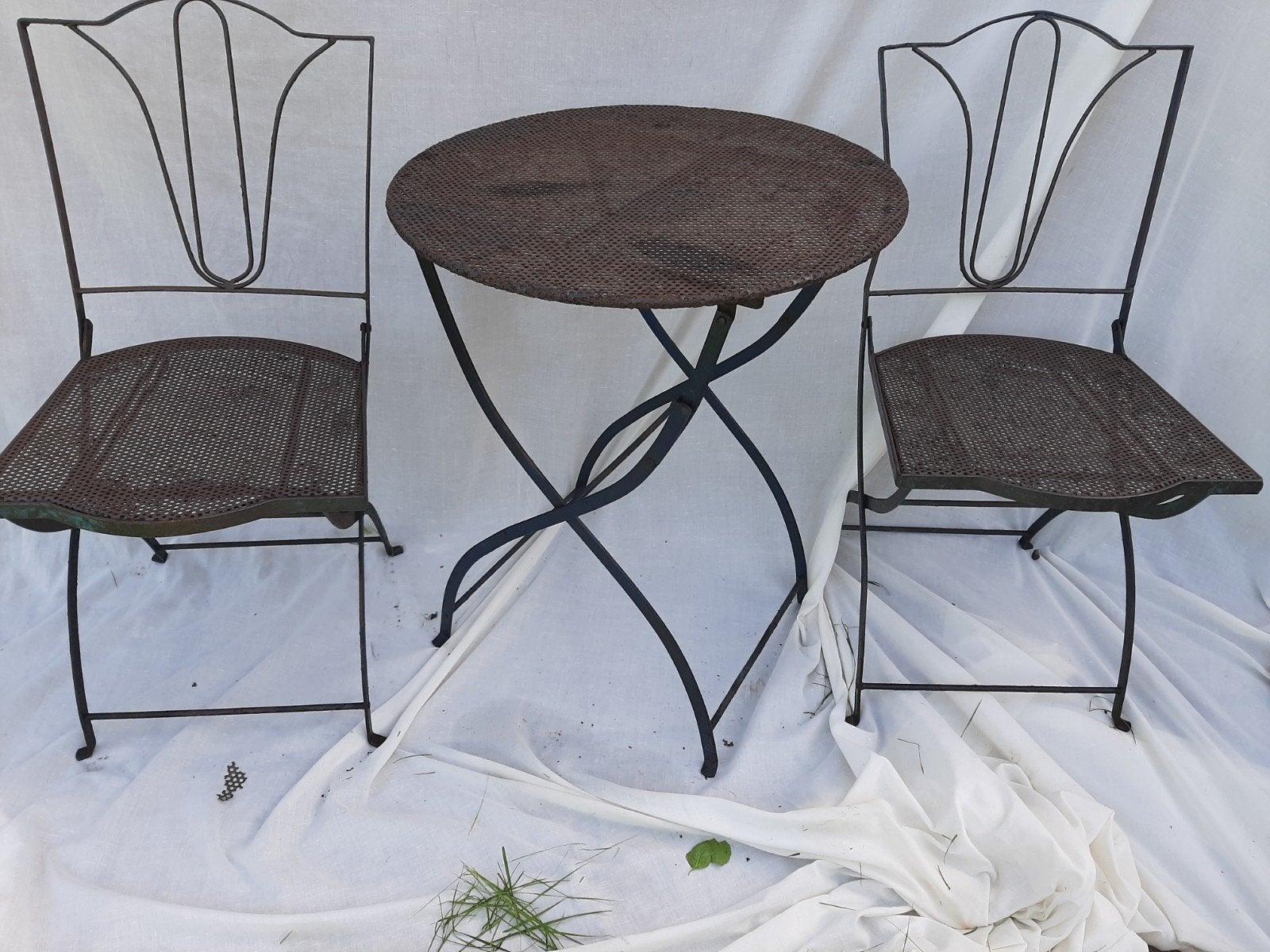 oude verweerde metalen tuinset/ tafel en 2 stoelen, Ophalen, Overige materialen