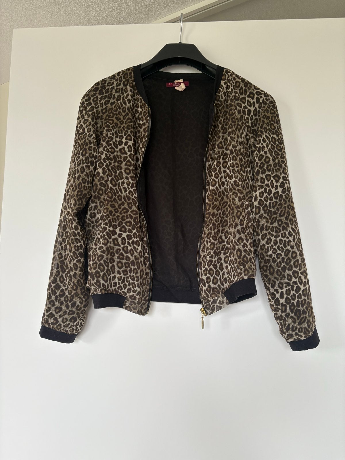 Bershka Panterprint Bomberjack Maat M, Ophalen of Verzenden, Gedragen, Maat 38/40 (M), Meerkleurig