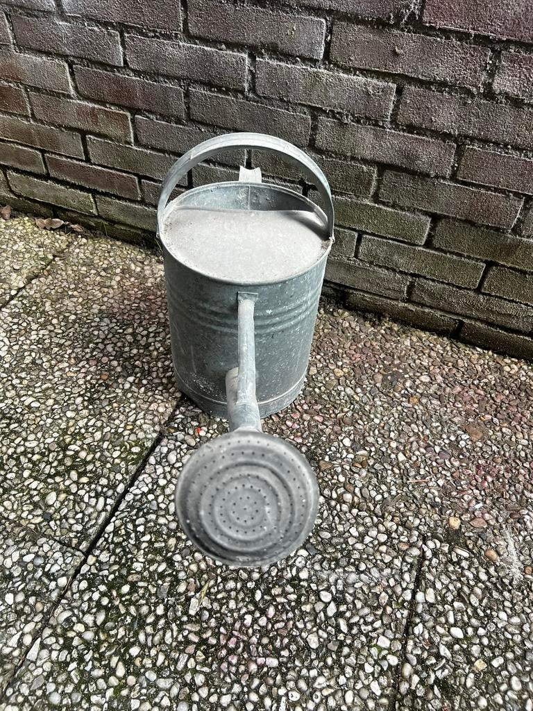 Zinken gieter, Ophalen, Zo goed als nieuw