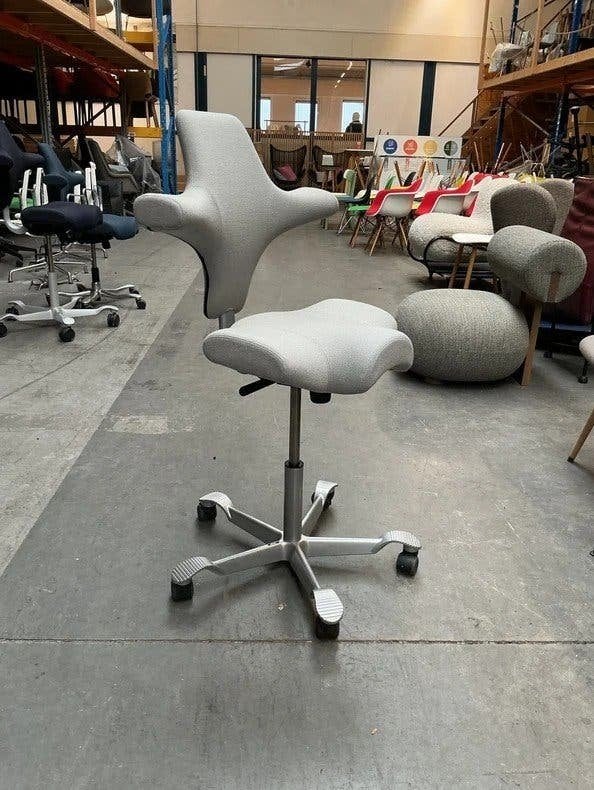 HAG Capisco 8106 Bureaustoel |Zithoogte 50-70cm| Zilvergrijs, Gebruikt, -, -, Ophalen of Verzenden