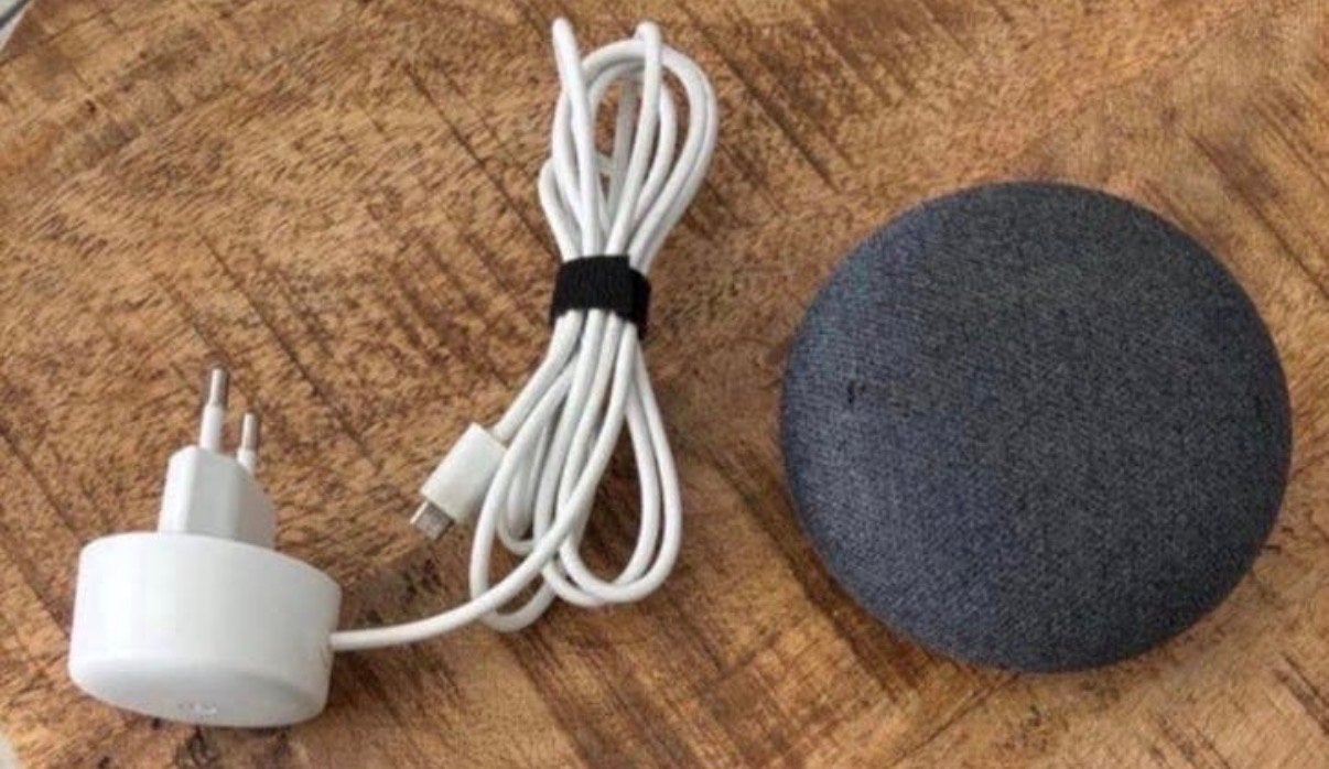 Google Home Mini - Uitstekende staat, compleet met adapter, Ophalen, Zo goed als nieuw