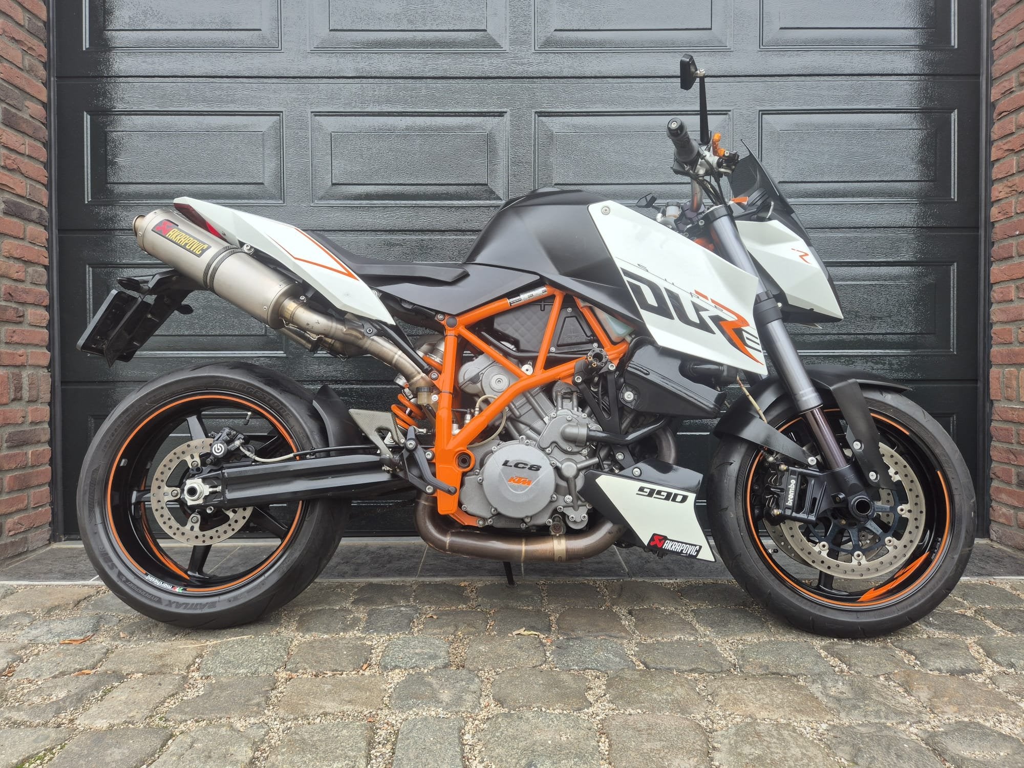 KTM Superduke 990R AKRAPOVIC 990 R Zeer NETJES (bj 2013), Handgeschakeld, Naked bike, Gebruikt, Bedrijf