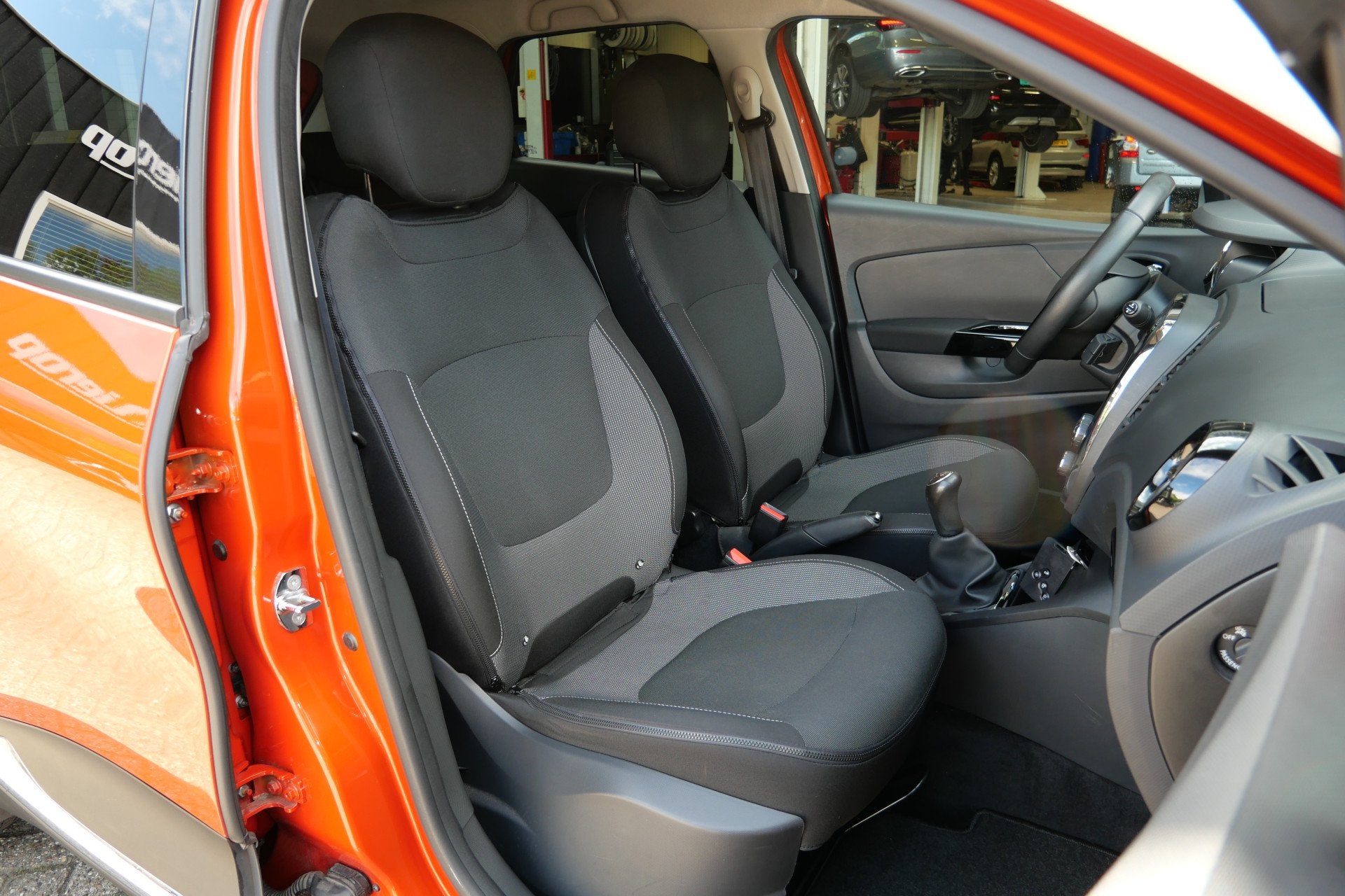 Renault Captur 1.5 dCi Authentique | Cruise | Airco | Navi |, Auto's, Euro 5, 620 kg, Grijs, SUV of Terreinwagen