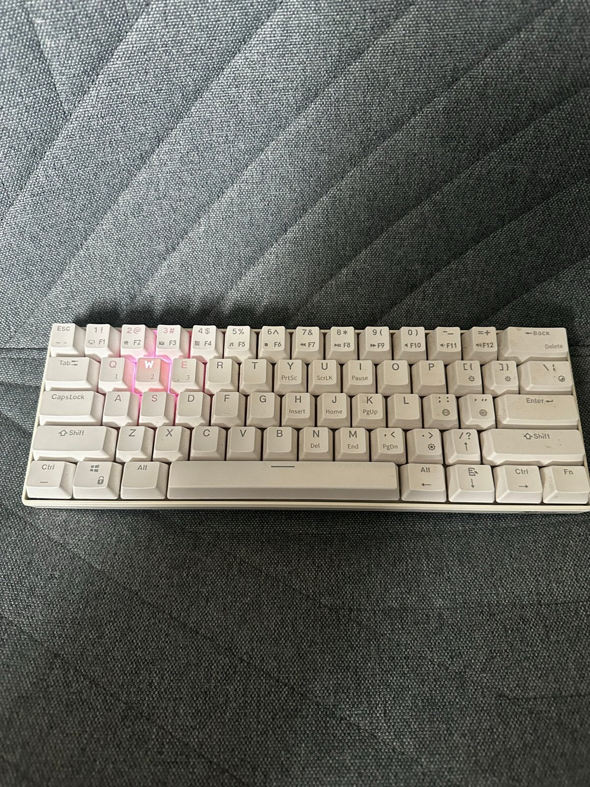 Royal Kludge RK61 Mechanisch Toetsenbord - Compact & RGB, Computers en Software, Draadloze ontvanger, Ophalen of Verzenden, Zo goed als nieuw
