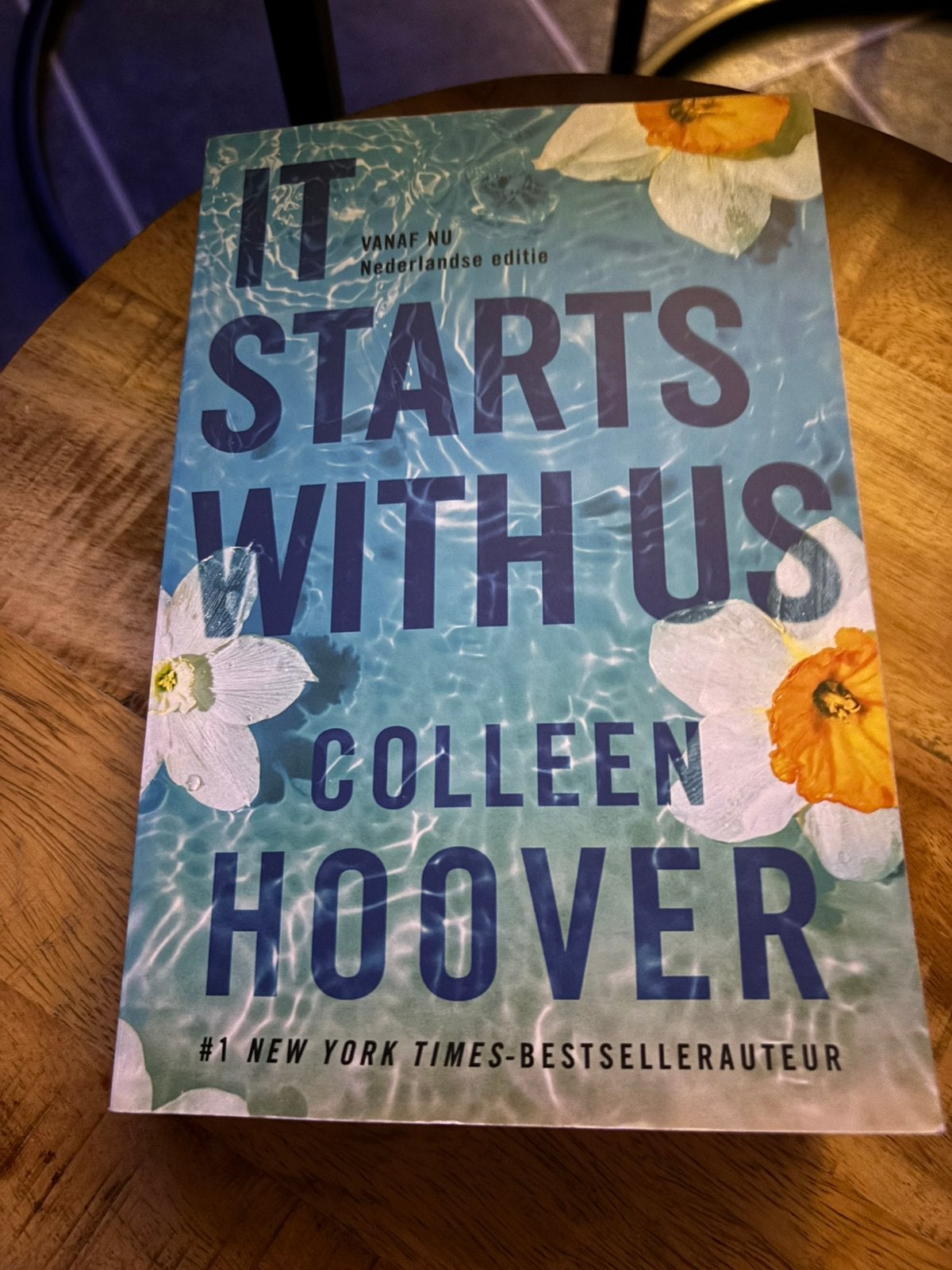 Colleen Hoover - It Starts With Us, Ophalen of Verzenden, Gelezen, Colleen Hoover