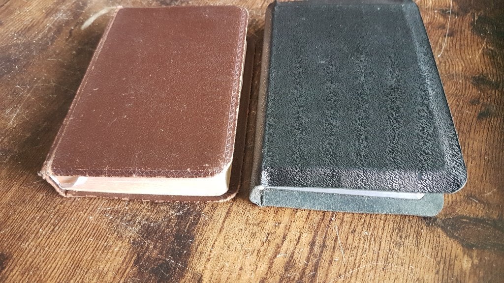 2 x bijbel,Nieuwe vertaling Ned Bijbelgenootschap{1952*1951}, Verzenden, N.N''