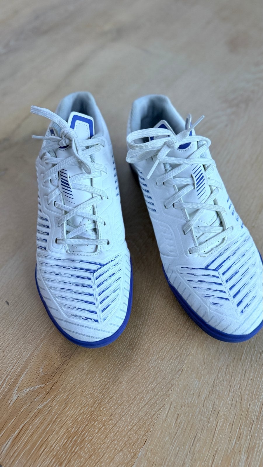 Decathlon Ginka sportschoenen - maat 43 - schoolgym, Kleding | Heren, Ophalen, Gedragen, Wit, Sportschoenen