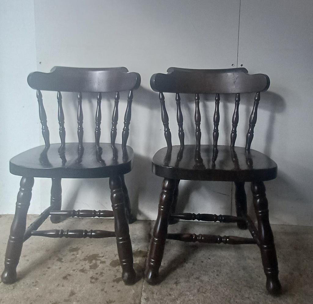 Set 2 vintage houten cafe stoeltjes solide massief, Huis en Inrichting, Stoelen, Ophalen, Gebruikt, Bruin, Twee