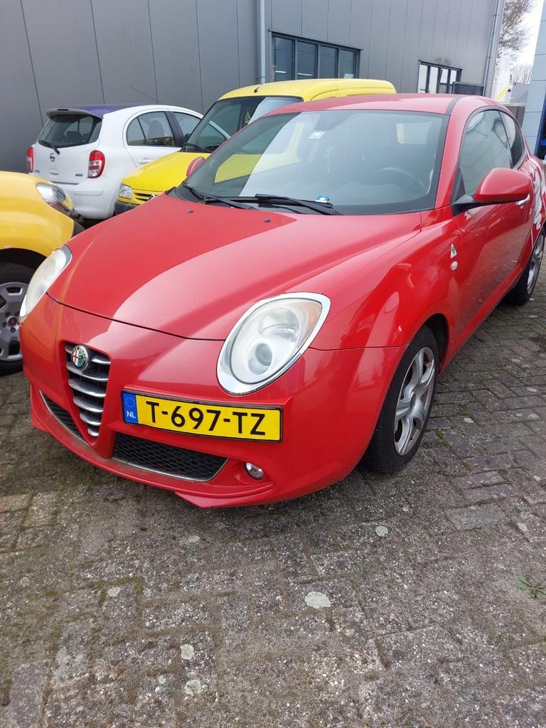3 x Alfa Romeo 2 Mito 1.4 T jet 155pk 6 bak + 147 1.6 120, Ophalen, Benzine